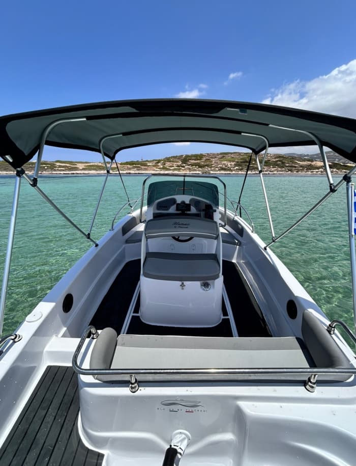 Une expérience légendaire : 3 h pour découvrir Paros en bateau à moteur