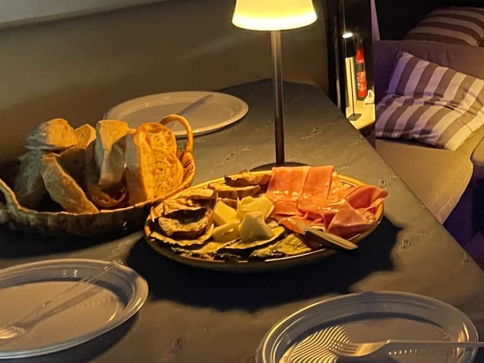 Gourmet-Kreuzfahrt bei Sonnenuntergang: Marie und Etna Excellence