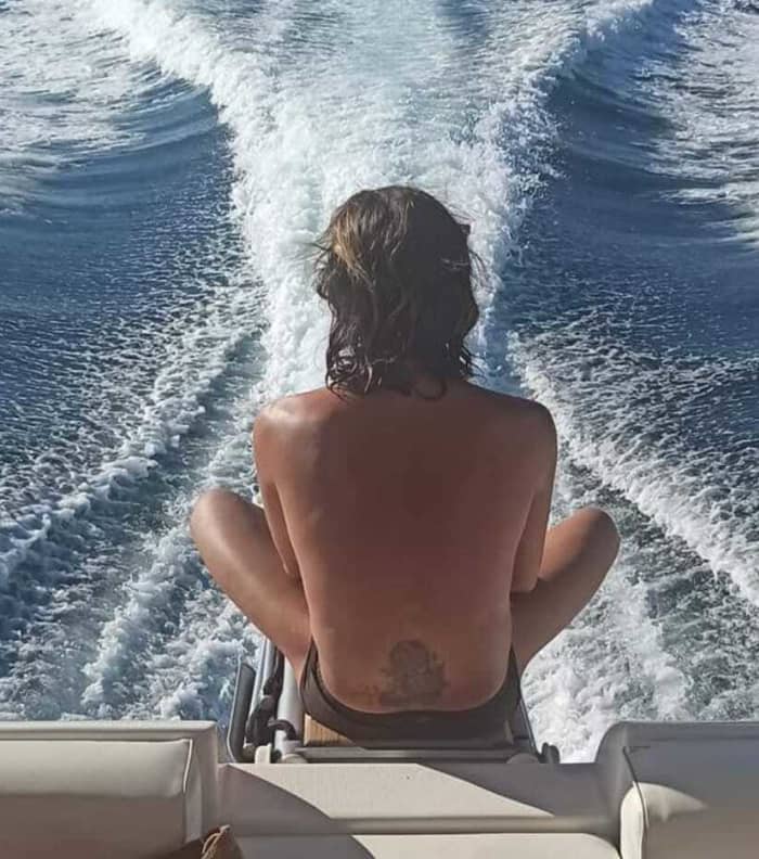 7,5-stündige Luxus-Segeltour zum Punta Prosciutto Paradise