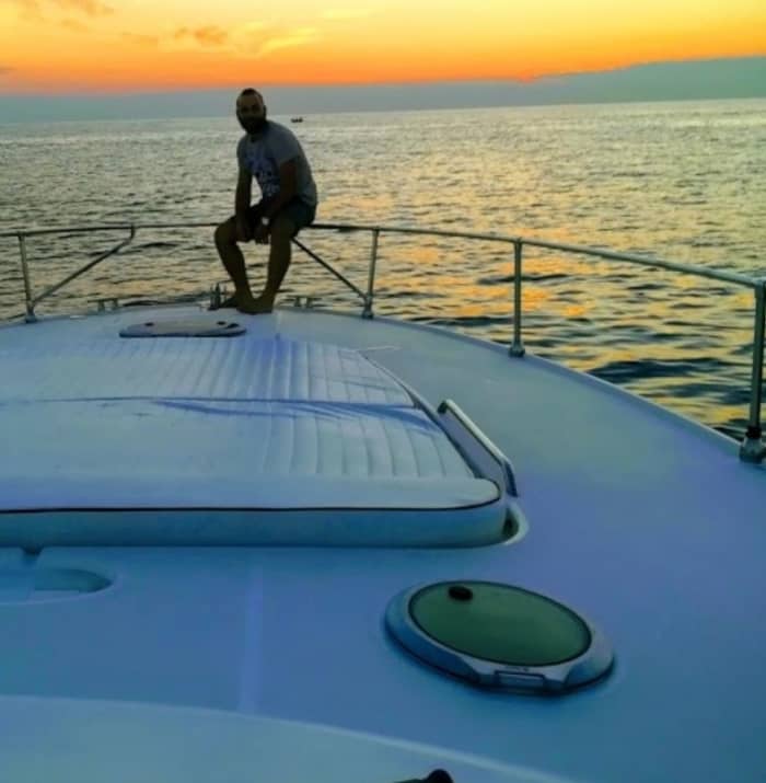 7,5-stündige Luxus-Segeltour zum Punta Prosciutto Paradise