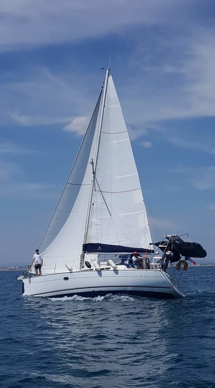 Privé zeiltocht van 9 uur in Port Camargue