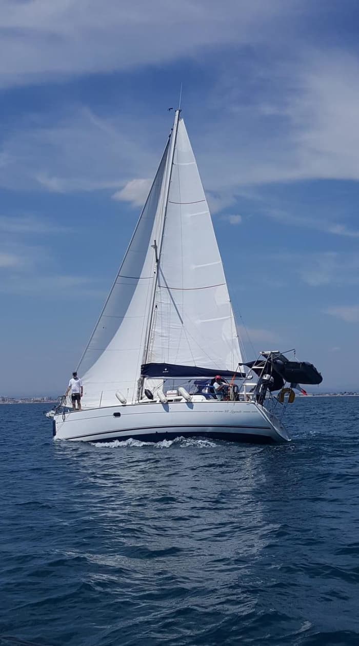 Privé zeiltocht van 9 uur in Port Camargue