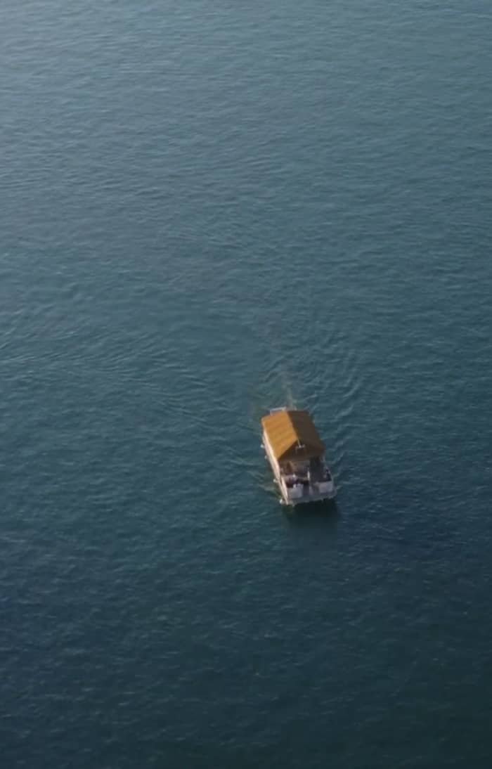 Koko Boat: 4 uur lang snel plezier door grotten en baaien