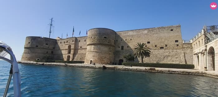 Experience a full day among the Cheradi