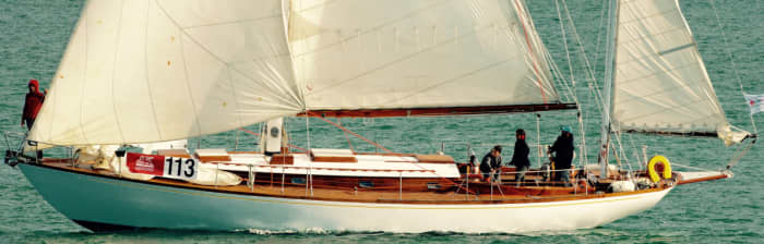 Dubrovnik Vintage Sailing – 6h Swim & Dine Tour