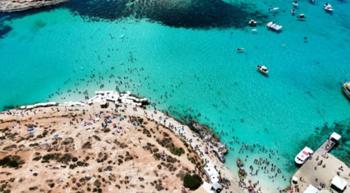 Sunset Private Boat Charter: Blue Lagoon, Crystal Lagoon, Comino and Gozo