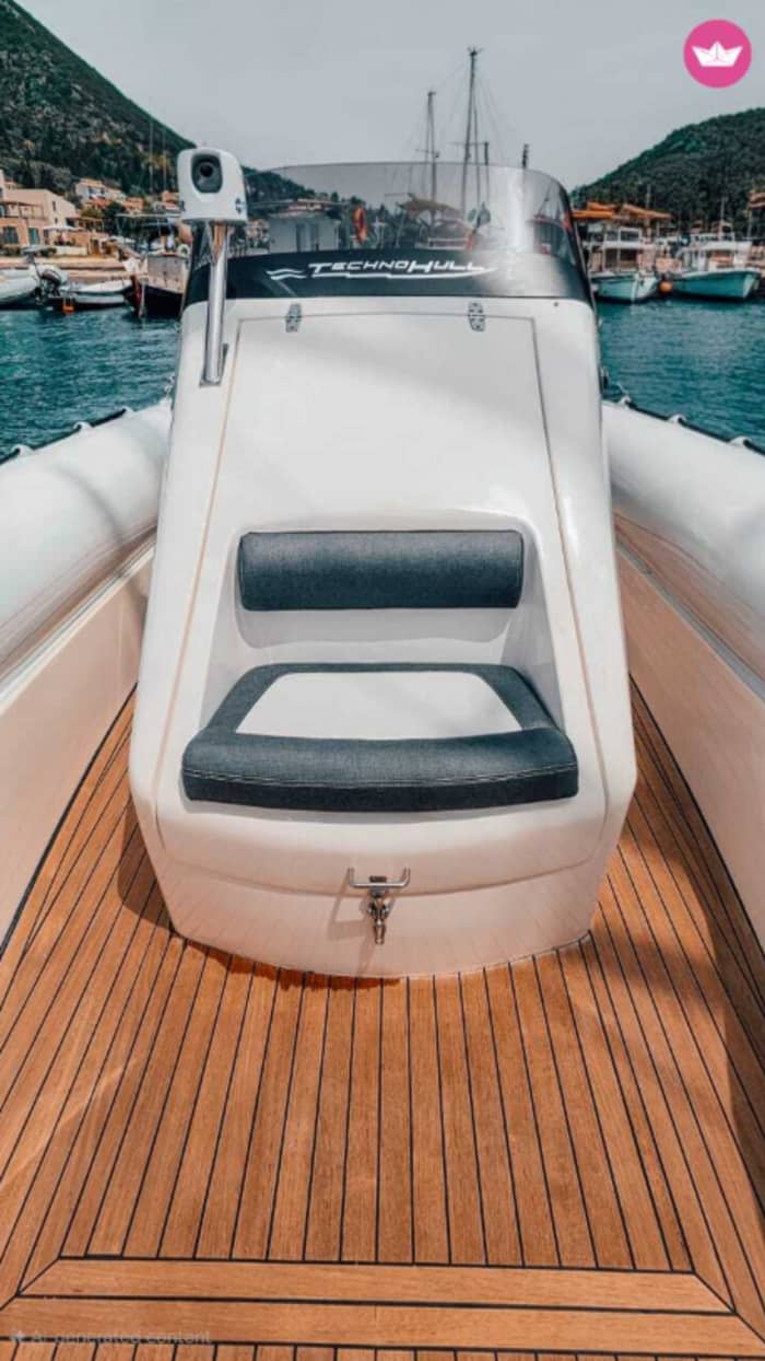 Private day cruise