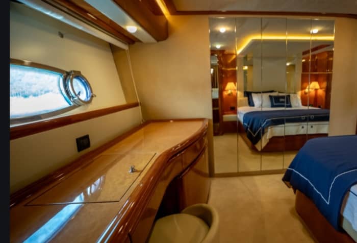 Luxury boat experience