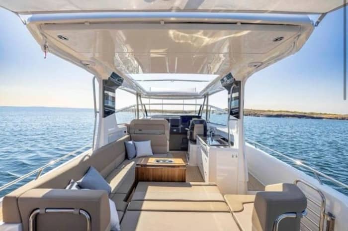 Take 9h to discover the hidden magic of Ajaccio from the waves