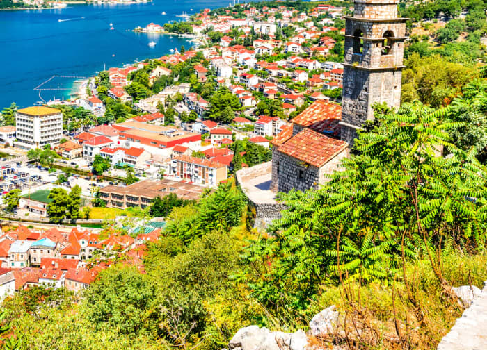Ganztagestour zur Blauen Grotte und zur Bucht von Kotor ab Tivat