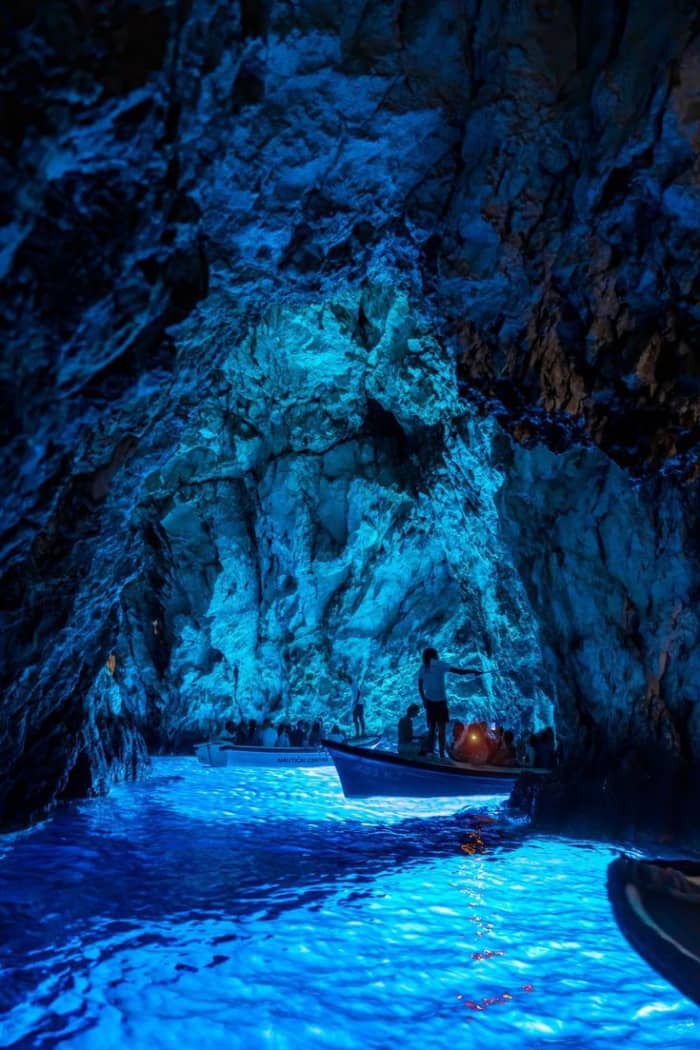 Ganztagestour zur Blauen Grotte und zur Bucht von Kotor ab Tivat