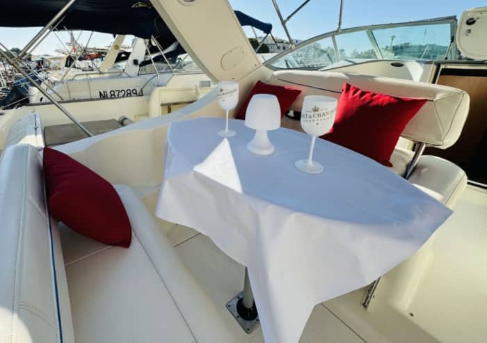 Full Day - Relaxed Cruising in Comfort and Style
