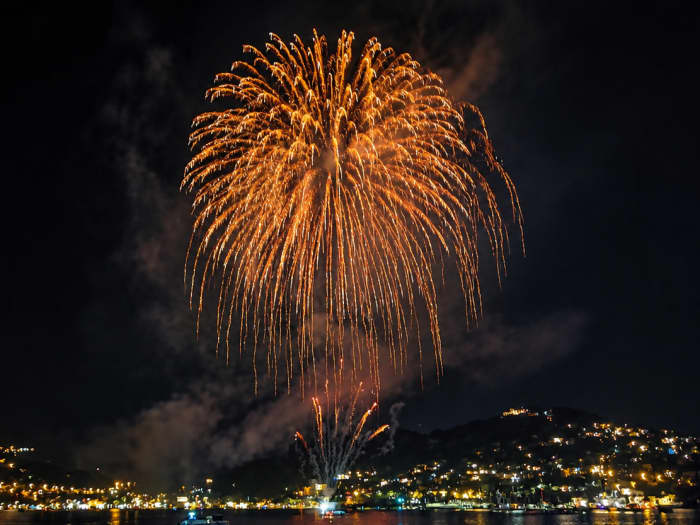 Vuurwerkcruise op de baai van Cannes – 5 uur vol spektakel