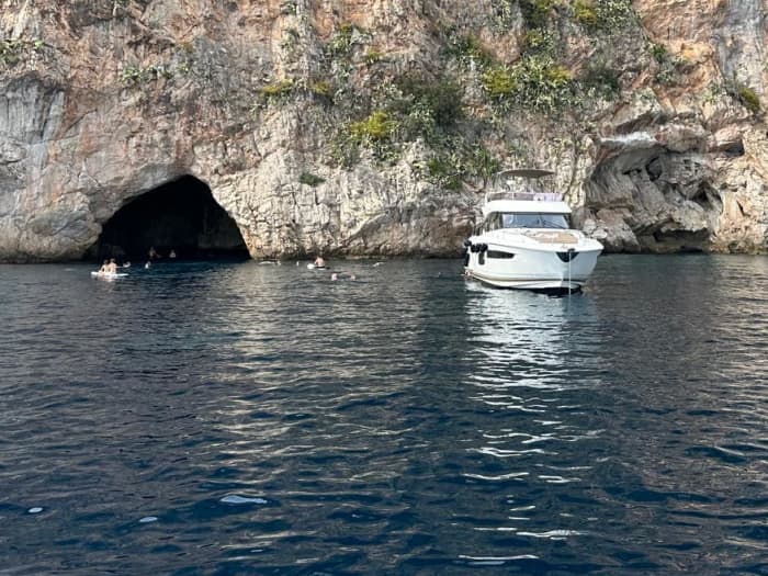 4-hour Private Cruise from Monaco: Discovering the Jewels of the Riviera