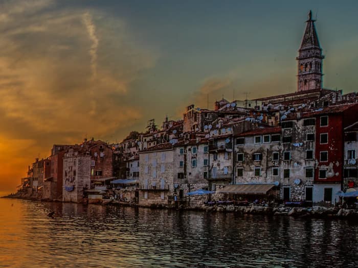 Crociera al tramonto nella Laguna Blu Golden Hour — Esperienza in barca da crociera