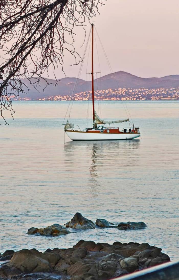 Zeilboot huren voor een halve dag vanuit Saint-Raphaël, Franse Rivièra