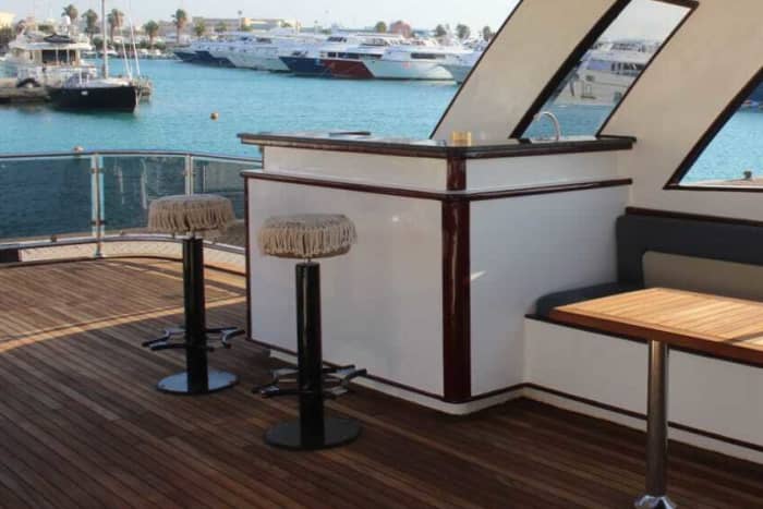 Une croisière sur mesure à Hurghada : une journée magique à bord d'un yacht à moteur