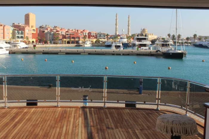 Une croisière sur mesure à Hurghada : une journée magique à bord d'un yacht à moteur