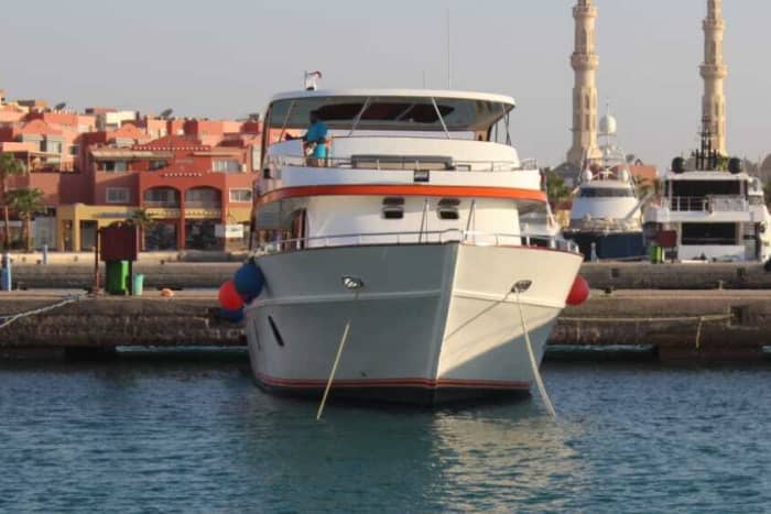 Une croisière sur mesure à Hurghada : une journée magique à bord d'un yacht à moteur
