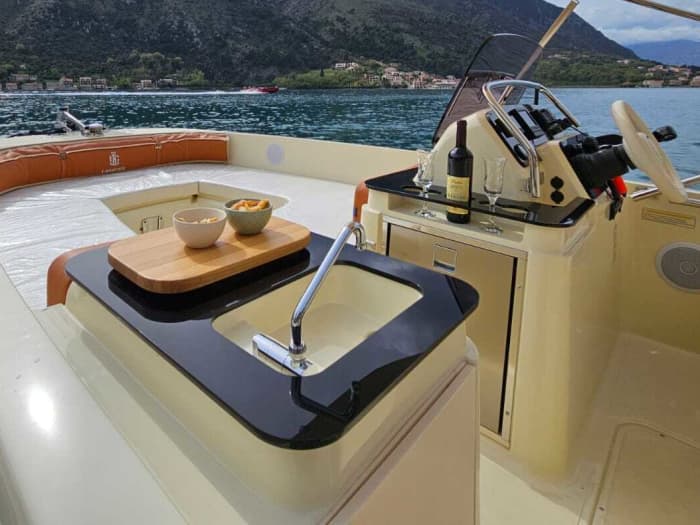 Guided 4.5-Hour Boat & Food Tour in Kotor