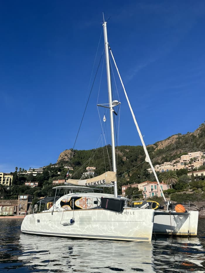 Take 8h to discover the hidden magic of Mandelieu-La Napoule from the waves