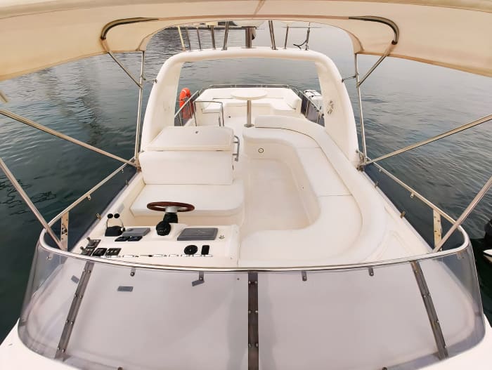 Location de yacht privé à Dubaï, 2 heures de vue sur Atlantis Palm et Burj Al Arab, jusqu'à 15 personnes