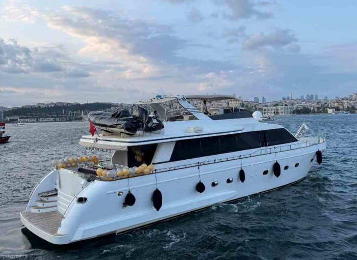 Celebrate in Style: Private Luxury Yacht Parties in Istanbul