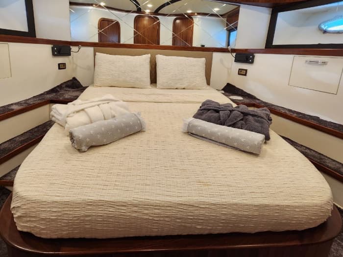 Mediterranean Queen 25 Person