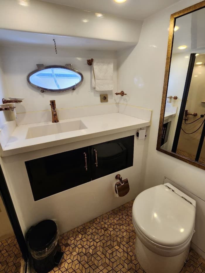 Mediterranean Queen 25 Person