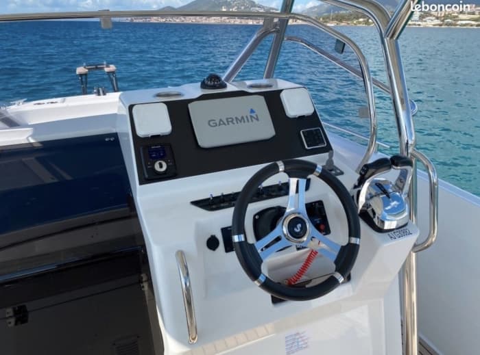 Relájate en un paseo en barco de 3 horas y 45 minutos en Ajaccio.