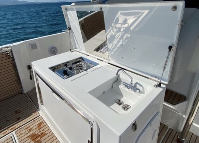 Relájate en un paseo en barco de 3 horas y 45 minutos en Ajaccio.