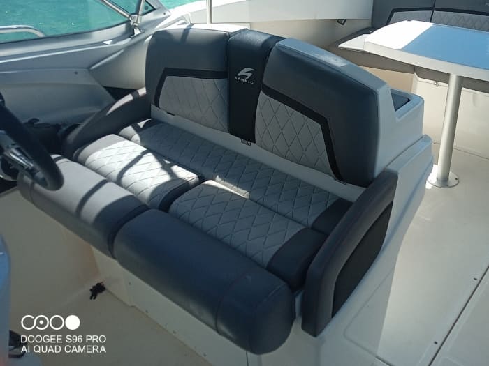 Genießen Sie einen ganzen Tag auf einem Motorboot in Le Gosier