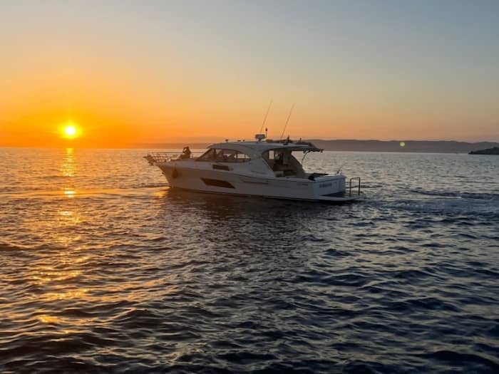 Privat solnedgångssegeltur med skeppare – Marseille