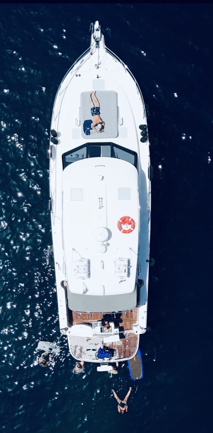 Sunset privé en yacht avec skipper – Marseille