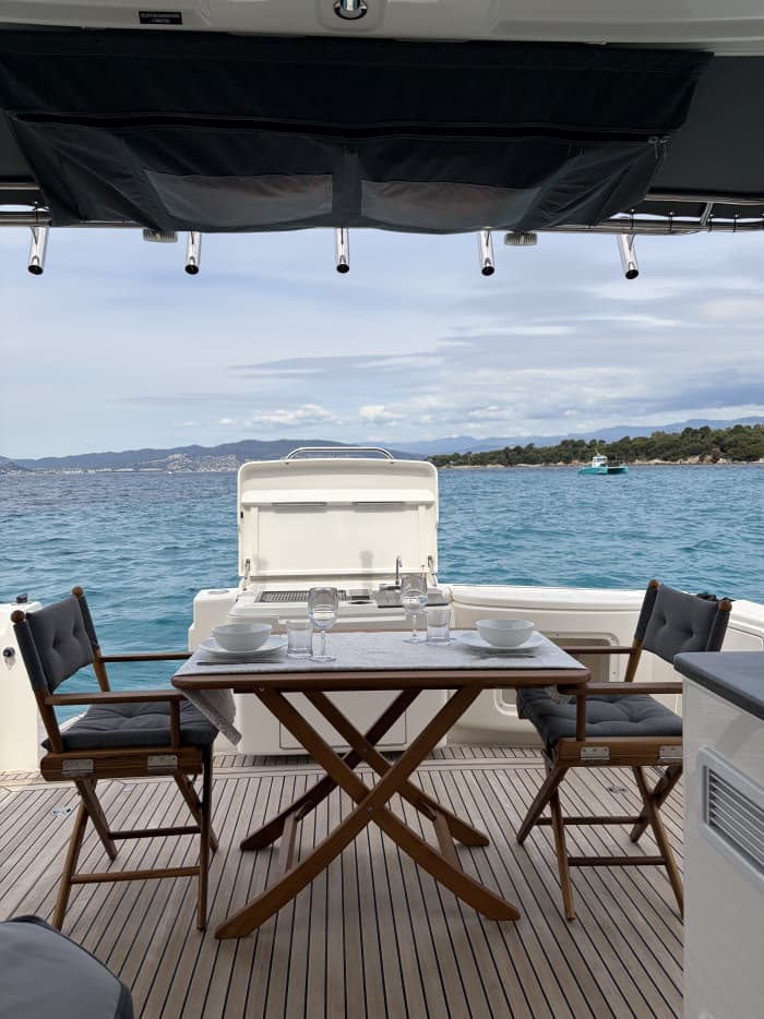 Sunset privé en yacht avec skipper – Marseille