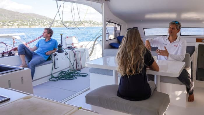 3h - Soleil, mer et voile : l'escapade côtière ultime à Barcelone