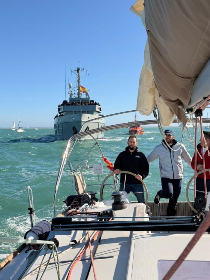 A Morning of Sailing, Sea and Freedom in the Bay of Cadiz