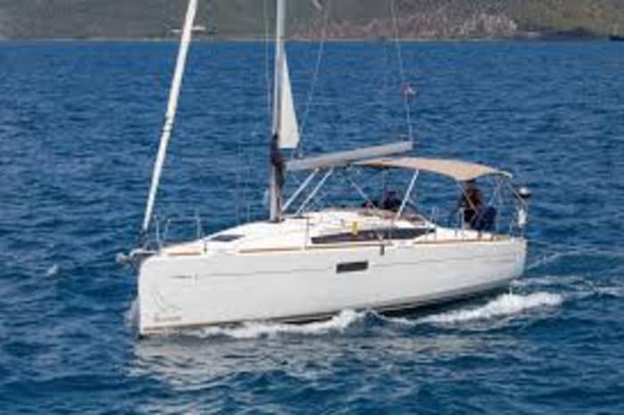 MET SCHIPPER, GEEN AANBETALING, INCLUSIEF PADDLE SURF, OPBLAASBAAR MATRAS EN BRANDSTOF!! Een hele dag zeilen – Ontdek Cádiz op je eigen tempo
