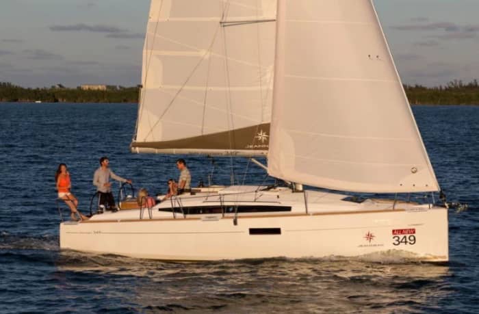 MET SCHIPPER, GEEN AANBETALING, INCLUSIEF PADDLE SURF, OPBLAASBAAR MATRAS EN BRANDSTOF!! Een hele dag zeilen – Ontdek Cádiz op je eigen tempo