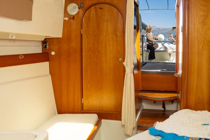 Halve dagtour naar de Odysseusgrot vanuit Saplunara