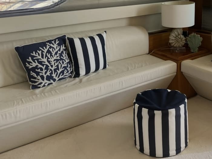 A day in the Stintino area: enjoy 6.5 hours of exploration aboard a 14-meter motorboat