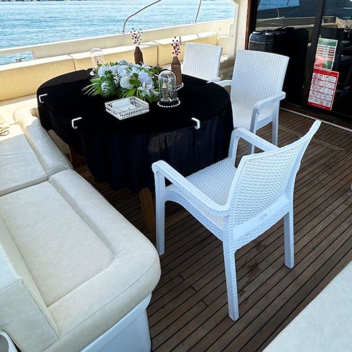 8-Hour Princes’ Islands Yacht Cruise for 12 Guests