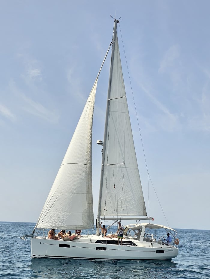Your Private Yacht: A Full Day on the Benneteau Oceanis 41.1