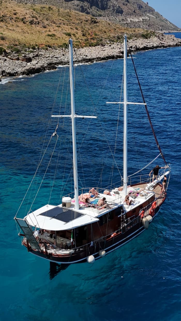 Cala dei Sogni & Grotten-Tour
