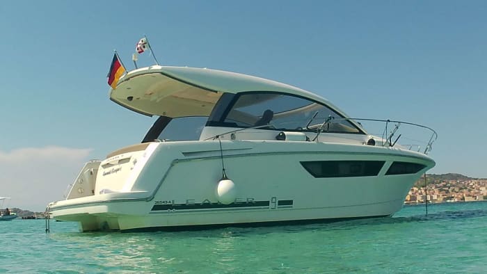 Luxury charter from Porto Pozzo: Private signature half-day experience in the Maddalena Archipelago