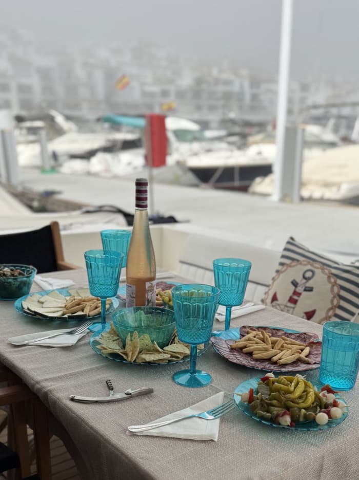 Half-day yacht rental from Puerto Banús