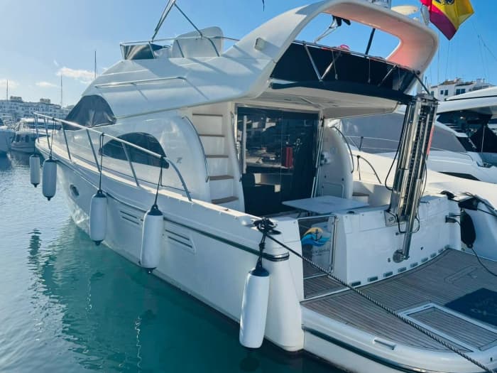 Half-day yacht rental from Puerto Banús