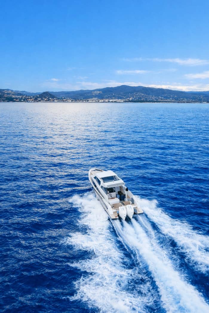 VIP cruise - Athens Riviera