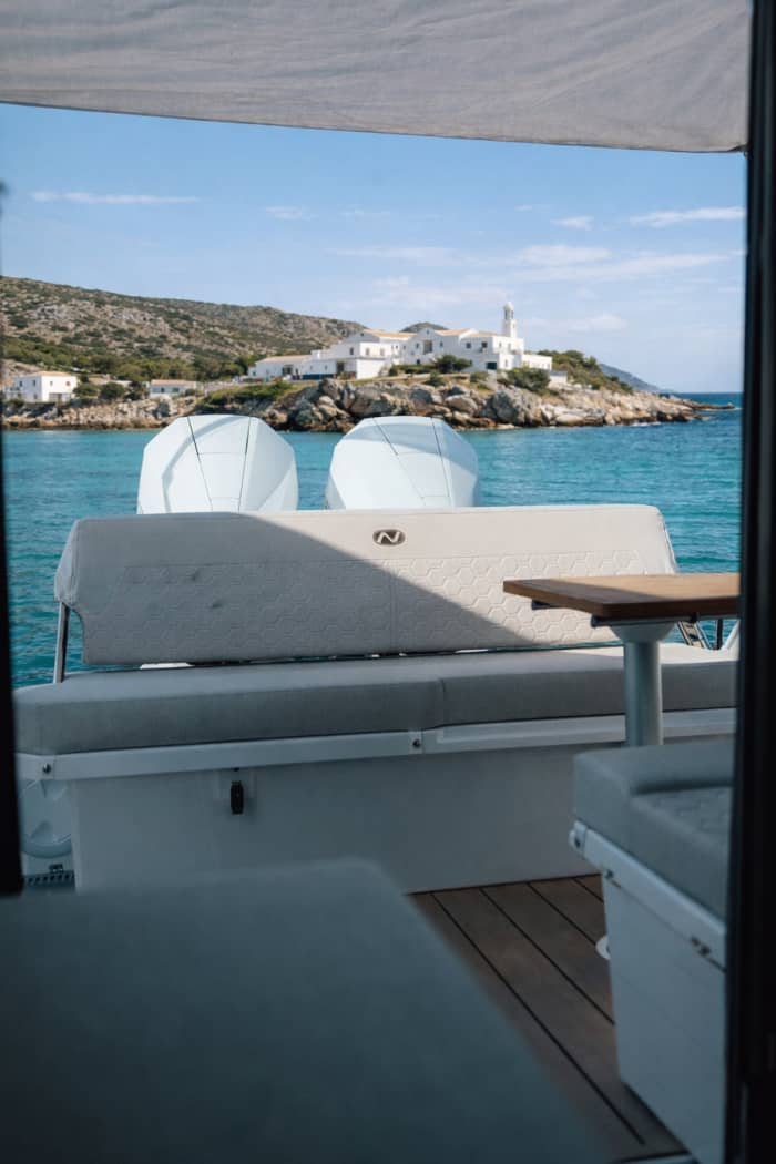 VIP transfer to Aegean Islands (Hydra/Kythnos/Tzia and more)