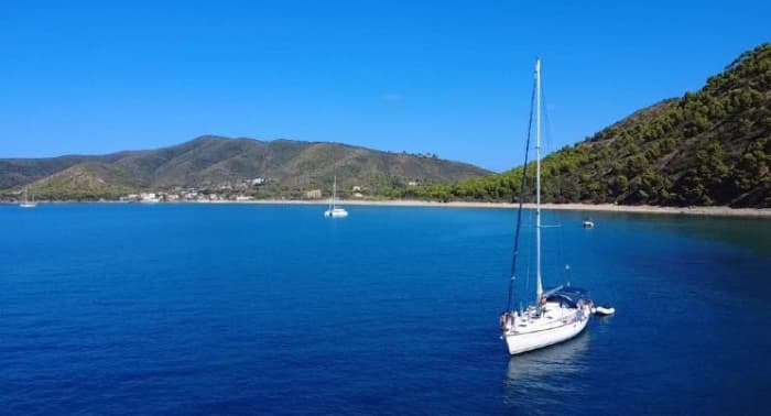 Sailing, Silence, and Nature — Eight Hours from Agropoli to Punta Licosa and Ogliastro Marina